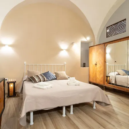 Dimora Cairoli - Elegant Loft * Putignano